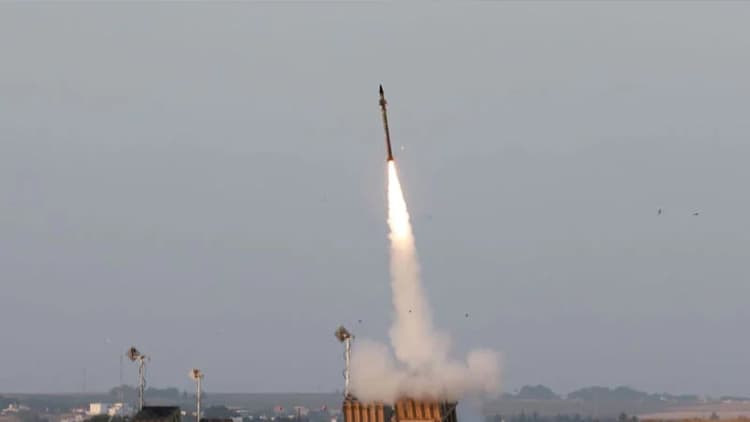 Iran fires ballistic missiles at US-UK base in Indian Ocean