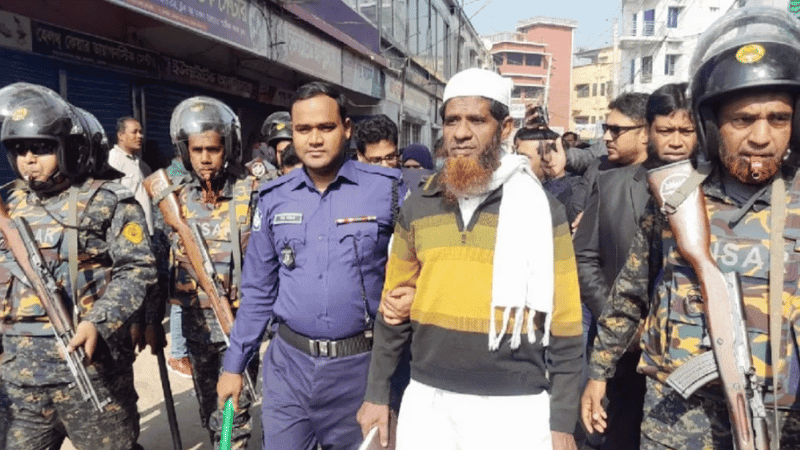 Jamaat ward president held with cash near polling centre