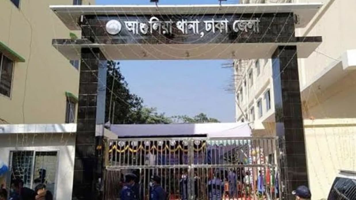 Couple, minor daughter found dead in Ashulia