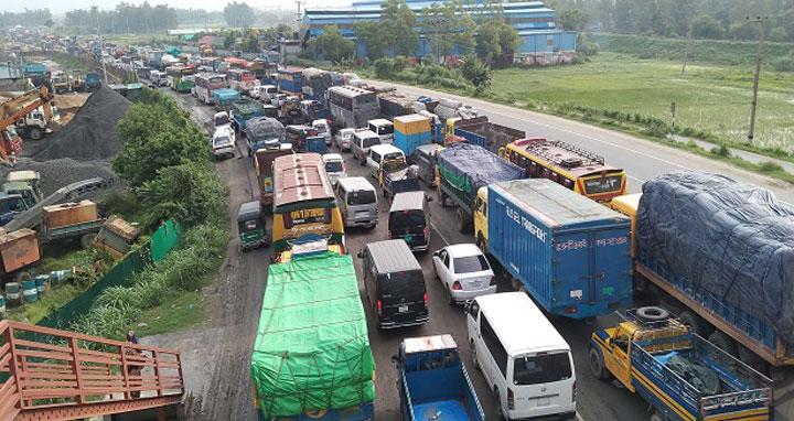 25-km tailback on Dhaka-Tangail highway