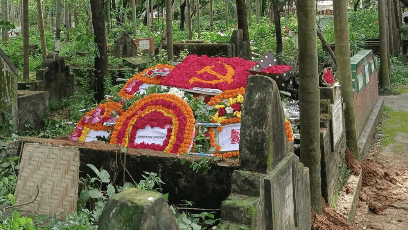 Badruddin Umar laid to rest at Jurain cemetery in capital