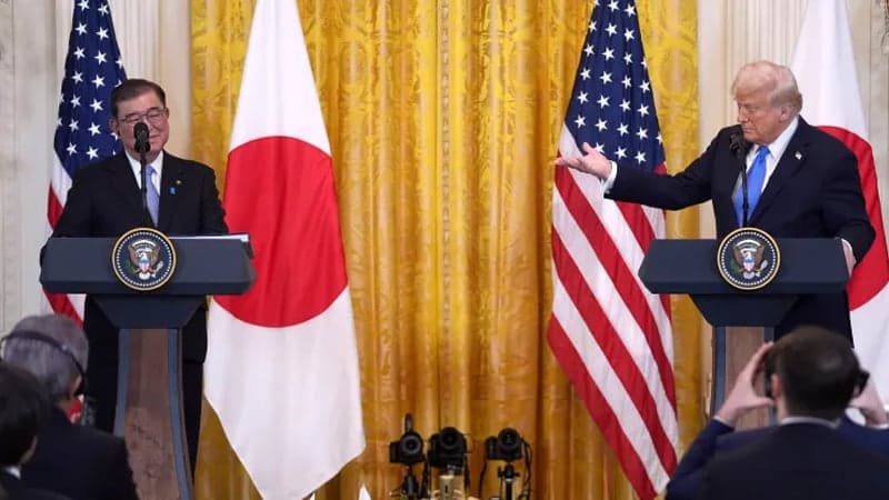 'Massive' trade deal signed between US and Japan