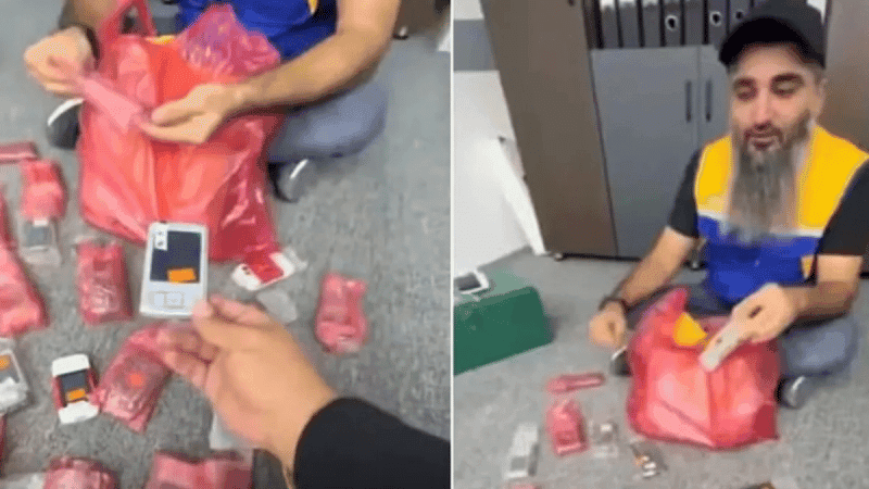 Customer receives mobile phone 16 years after ordering