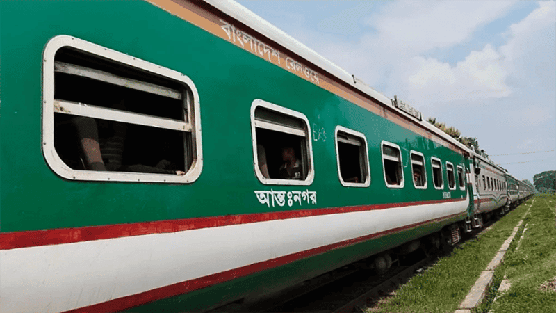 Separate coaches for women in trains: Railway Minister