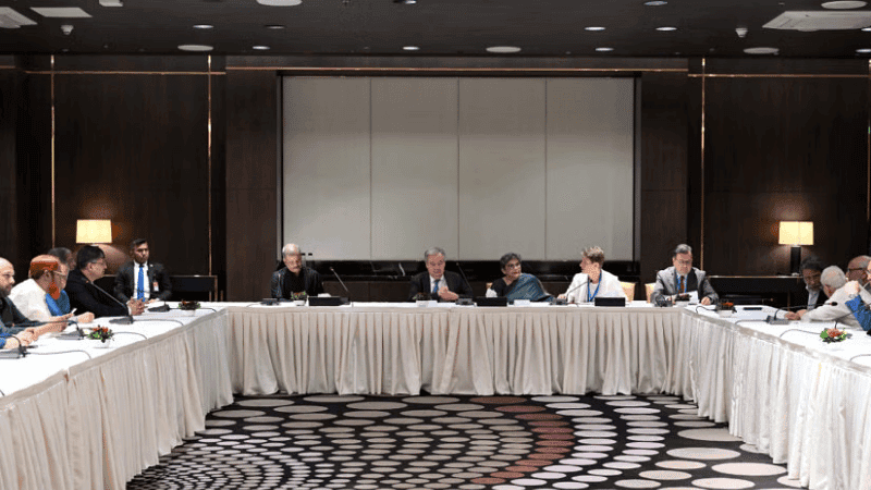 UN chief Guterres sits for talks with political leaders in Dhaka