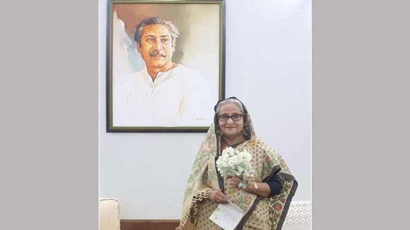 Holey Artisan attack victim’s daughter sends gift to PM