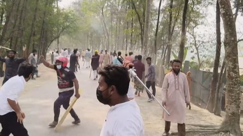 Hannan Masud reportedly attacked in Hatiya, 10 injured in clash