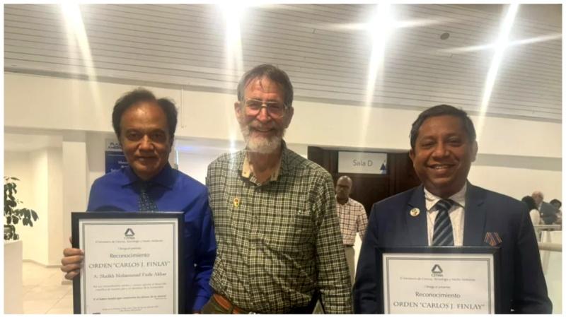 Two Bangladeshi scientists get Cuban state award