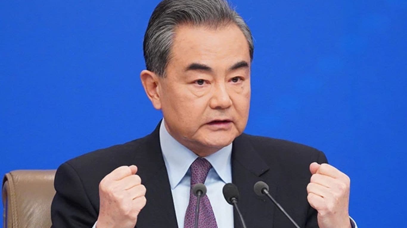 Chinese FM expresses condolences over Milestone plane crash