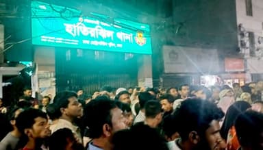 Missing girl found dead: Angry locals besiege Hatirjheel Police Station