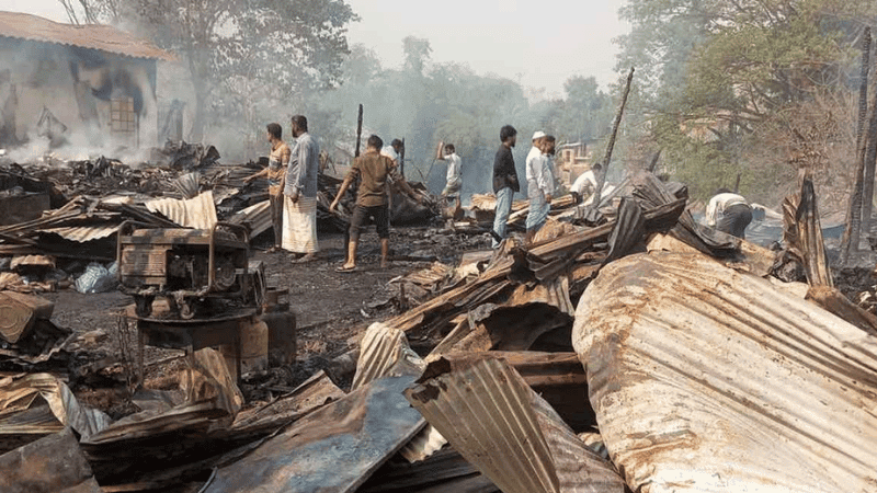 30 shops gutted in fire at Khagrachhari’s Dighinala