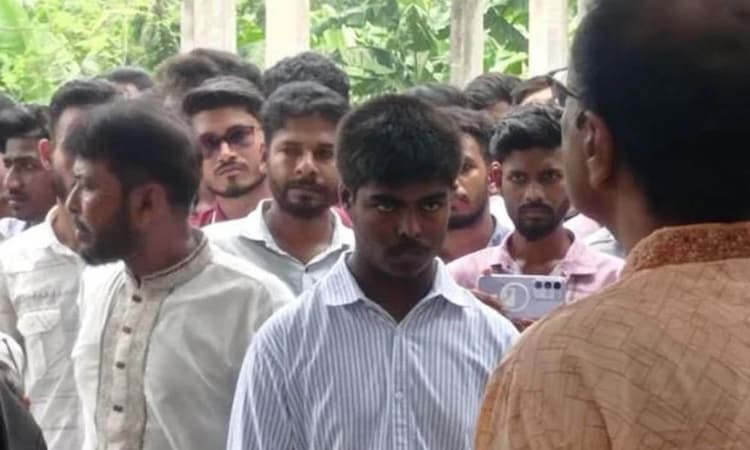 Female teacher beaten by student in Tangail