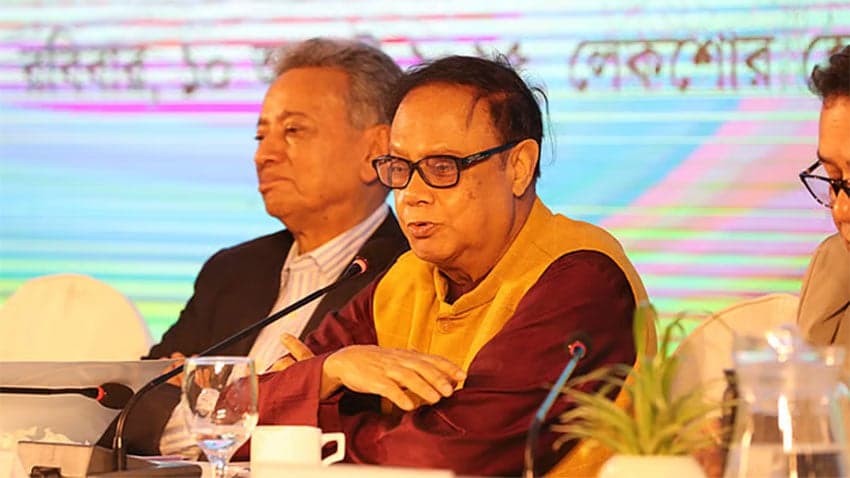 Governor calls for boost in cashless transactions to cut currency printing costs