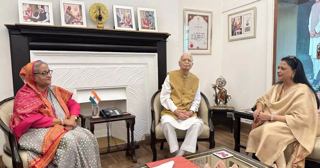 PM Hasina- BJP leader Advani