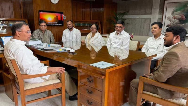 Newly appointed five city administrators meet PM