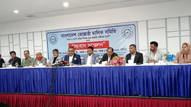 Restaurateurs threaten strike if govt doesn’t reconsider VAT hike plan