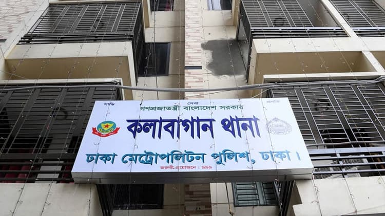 Mason dies after falling from under-construction building in Kalabagan