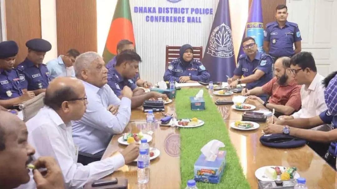 Police instructed to ensure security of women, children at puja mandaps