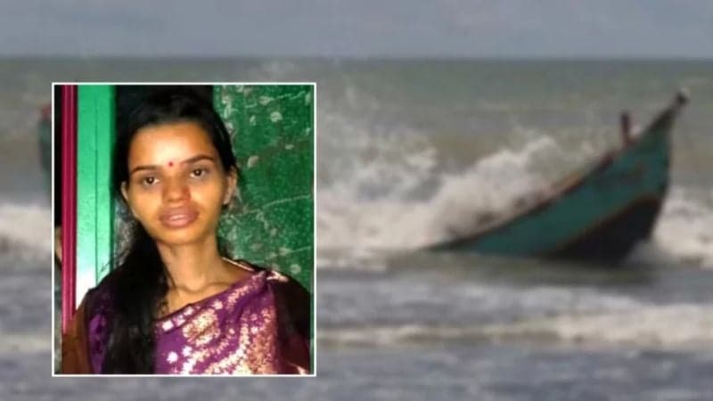 Woman still missing 20 hours after boat capsize in Karnaphuli river