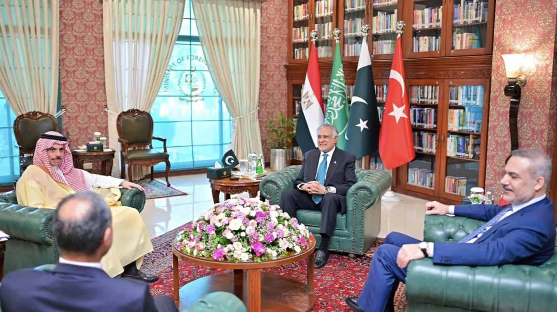 Four foreign ministers meet in Islamabad over Middle East crisis