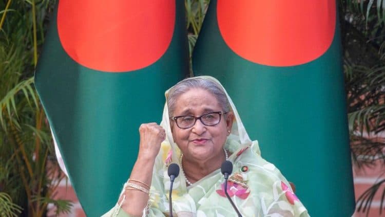 দুর্নীতি করলেই ধরব: প্রধানমন্ত্রী