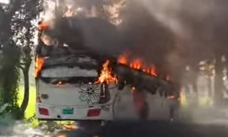 One killed as bus catches fire on Dhaka-Barishal highway