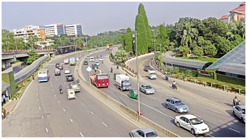 Blockade continues in slow pace