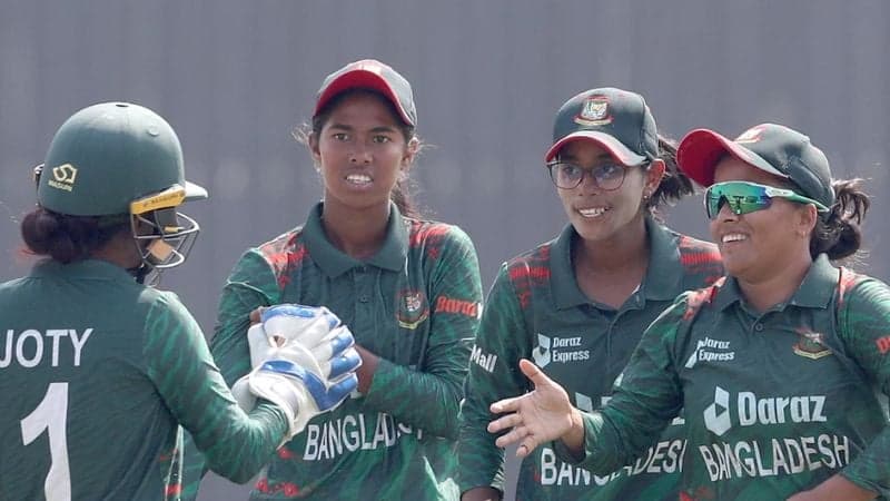 Tigress need 194 runs to secure series victory against Ireland