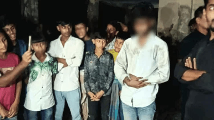 Man released after being made to offer 100 rak'ahs prayer over goose theft