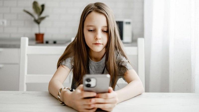 Australia nears social media ban for children under 16