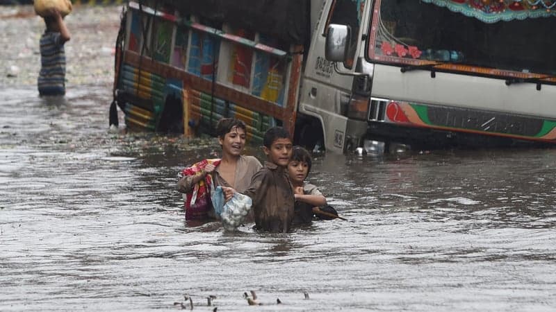 Heavy rains in northwestern Pakistan kill 8 people