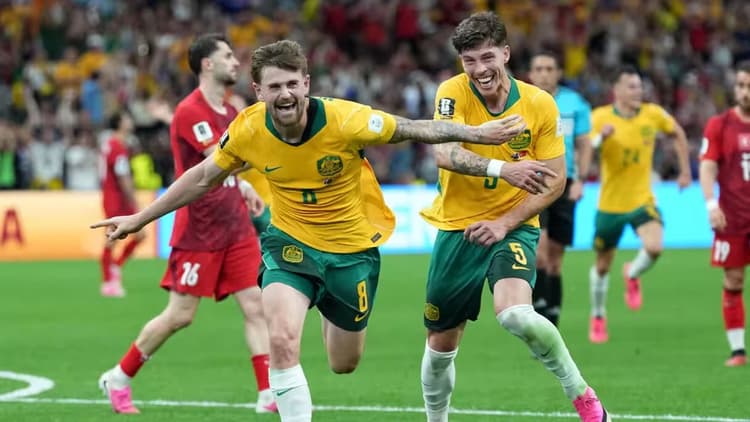 Australia let down Türkiye 2–0 to start World Cup campaign in style