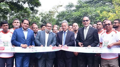 Small traders, footpath vendors to be brought under Bangla QR transactions: Finance Minister