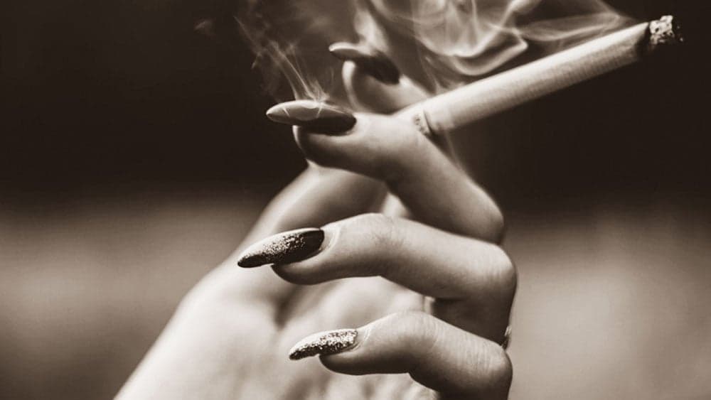 Warning for smokers: 6 signs of oral cancer you shouldn't ignore
