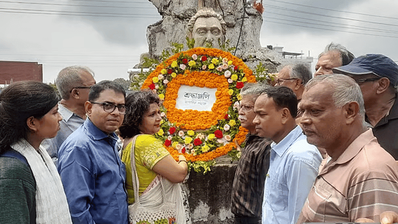 Citizens' delegation calls for reconstruction of Bir Sreshtho Hamidur Rahman sculpture