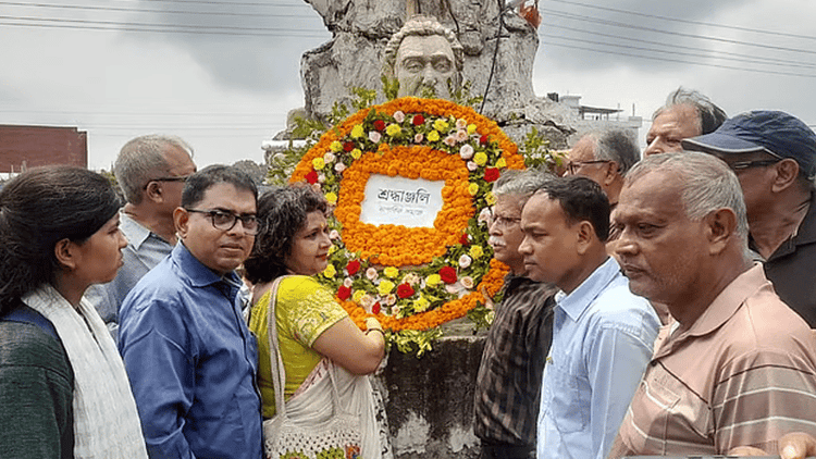 Citizens' delegation calls for reconstruction of Bir Sreshtho Hamidur Rahman sculpture