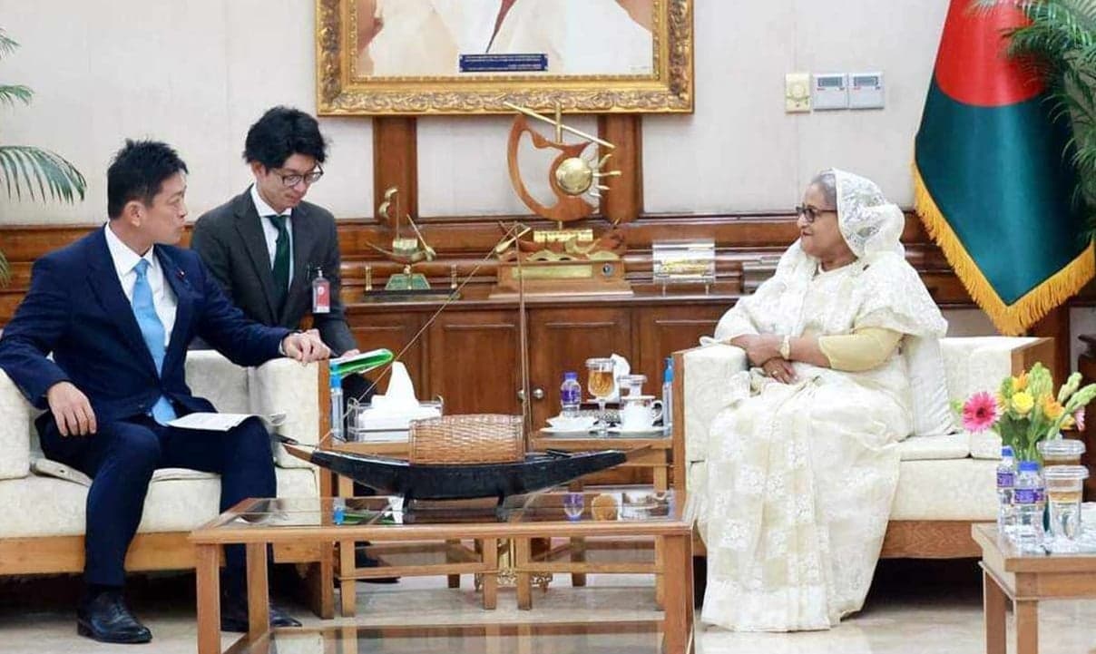 Japanese deputy minister  pays courtesy call to PM