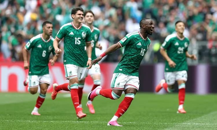 Mexico beat South Africa in World Cup opener
