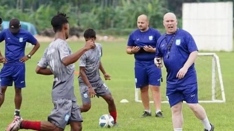 Gerard Jones denies sacking reports
