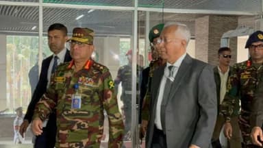 CEC holds meeting with armed forces chiefs