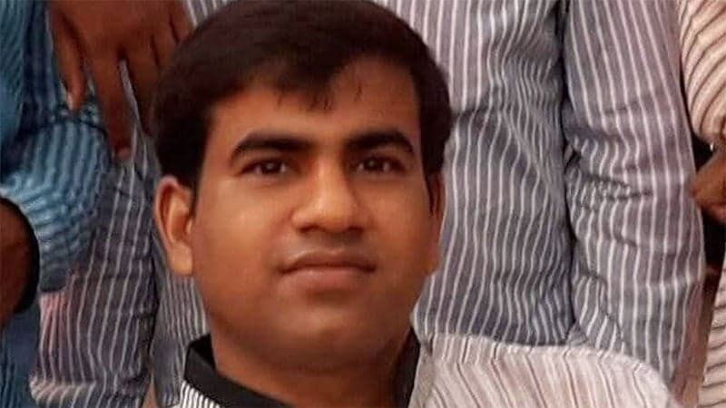 RU teacher injured in road accident dies