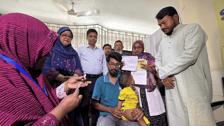 MR vaccination drive begins in Rajshahi, 54,000+ children targeted