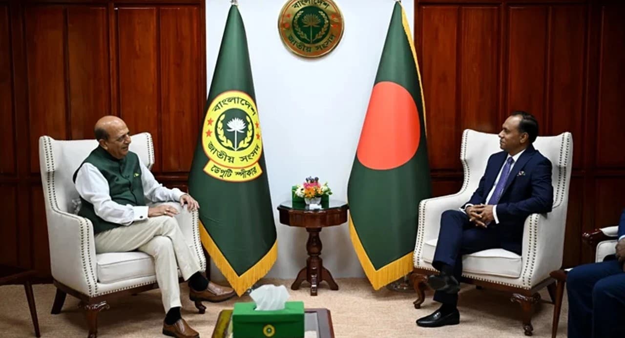 Indian High Commissioner pays courtesy call on Deputy Speaker