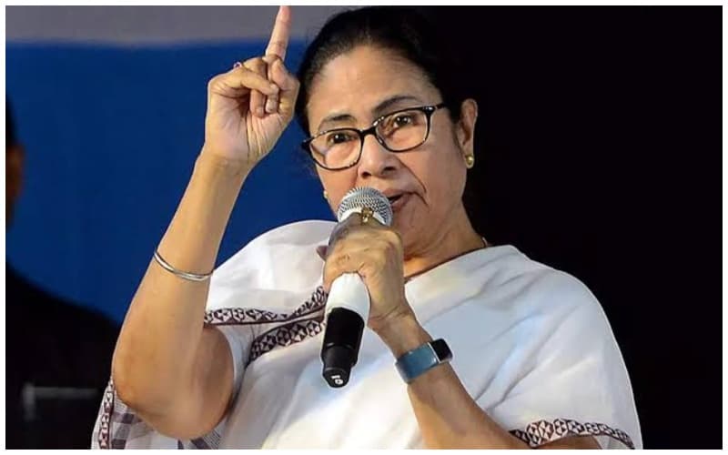 Mamata slams BSF for border killing