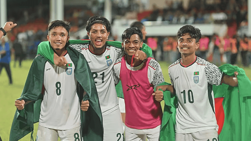 Open-top bus, reception at Hatirjheel for SAFF U-20 champions