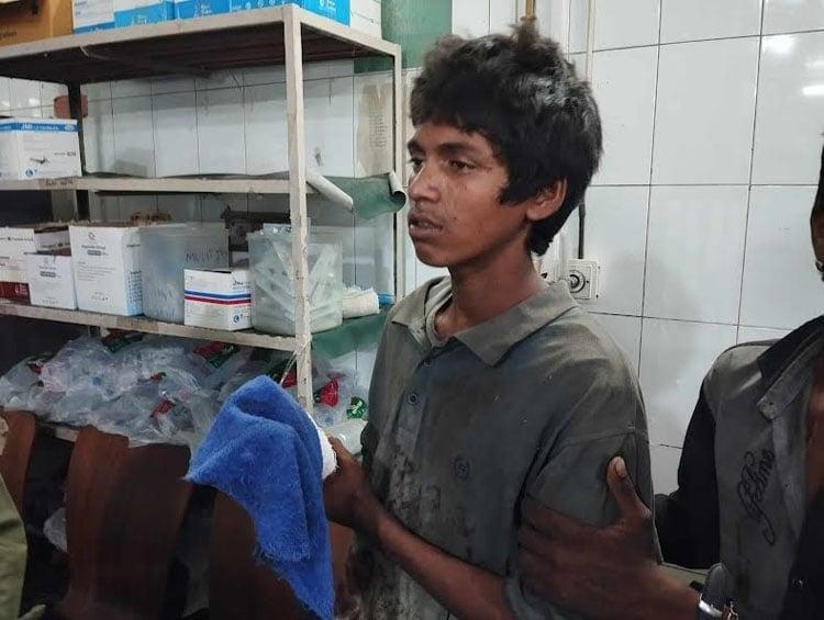 Boy injured in Nayapaltan crude bomb blast