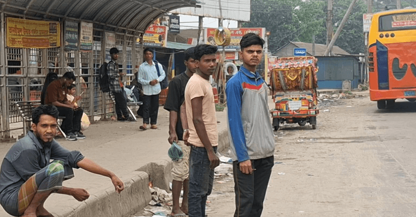 Bus shortage on Tangail highway causes Eid travel woes, extra fare