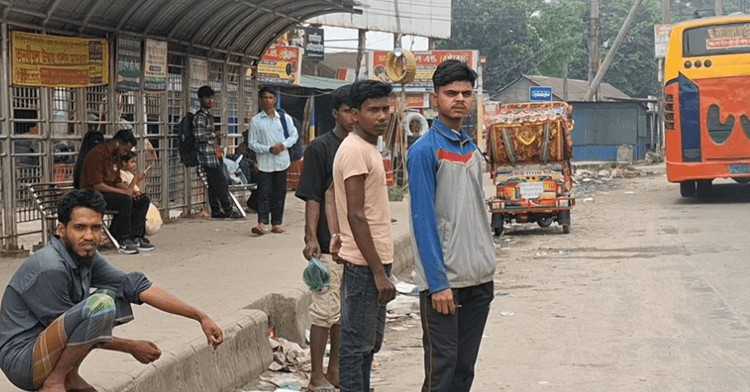 Bus shortage on Tangail highway causes Eid travel woes, extra fare