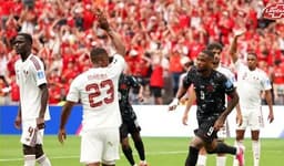 Canada shows dominance with a two-goal lead