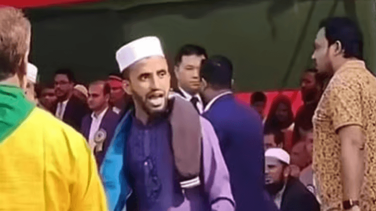 Jamaat leaders disrupt Victory Day play in Lakshmipur